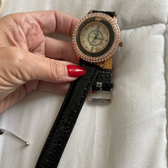 A pair of fun watches 😊 - Picture 7 of 9